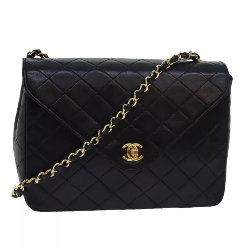 CHANEL Matelasse Turn Lock Chain Shoulder Bag Lamb Skin Black CC Auth yk13353